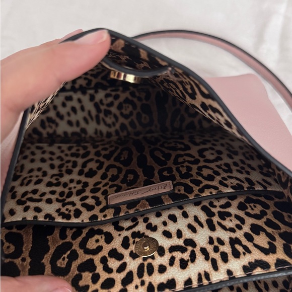 Betsey Johnson Crossbody with black bow and gold charms - Picture 4 of 9